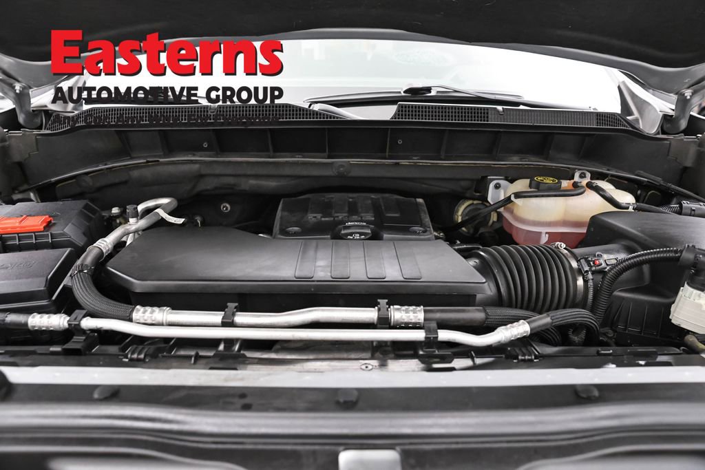 Used 2022 Chevrolet Silverado 1500 LT AWD/4WD image 7
