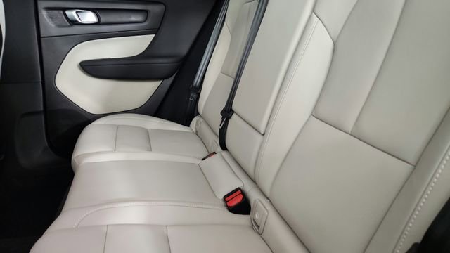Certified 2026 Volvo XC40 B5 Plus w/ Protection Package Premier AWD/4WD image 44