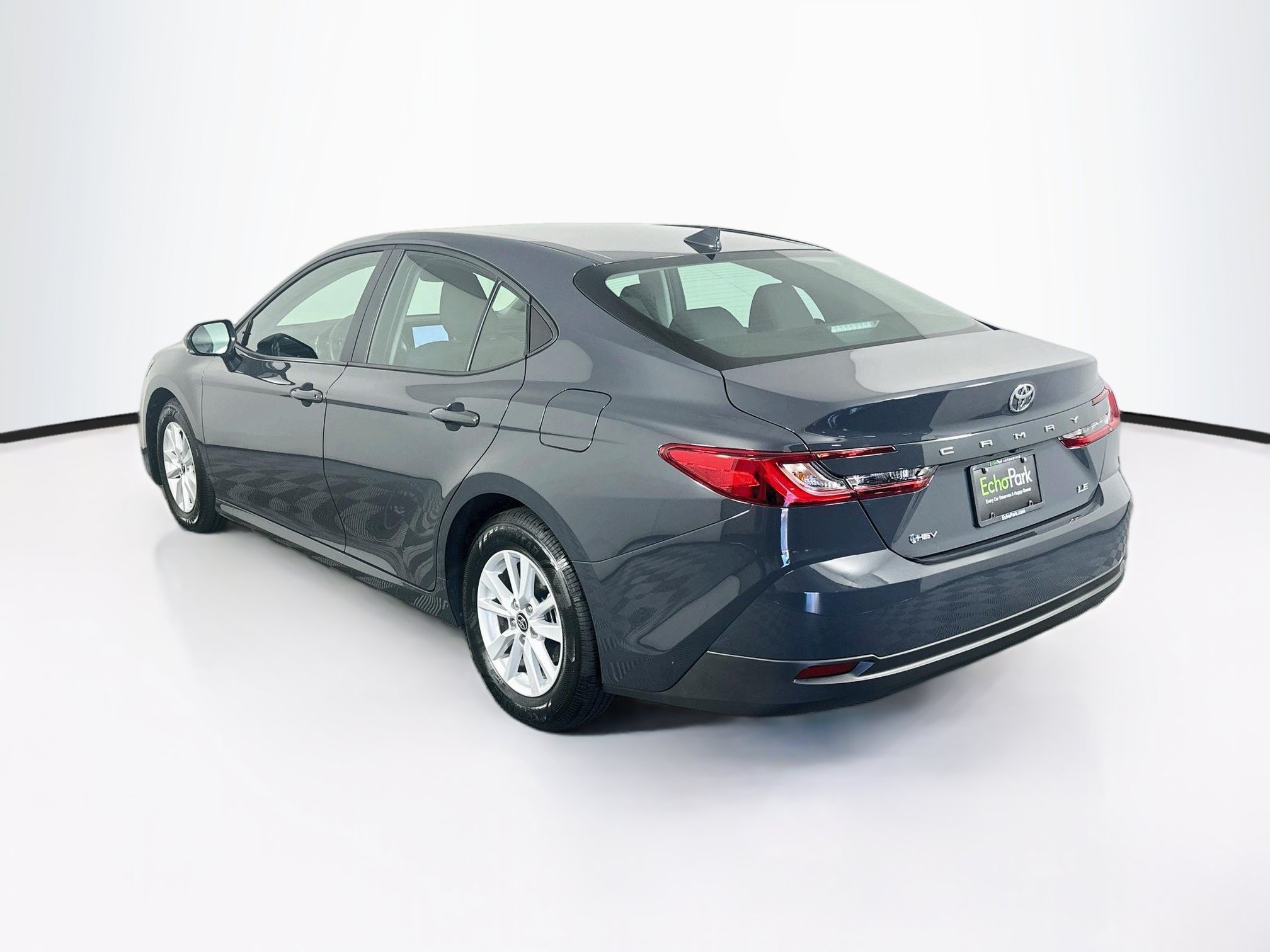 Used 2026 Toyota Camry LE FWD image 5