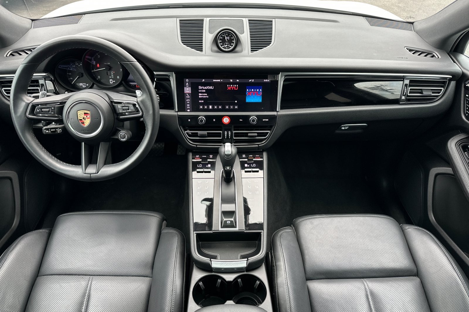 Used 2023 Porsche Macan AWD/4WD image 12