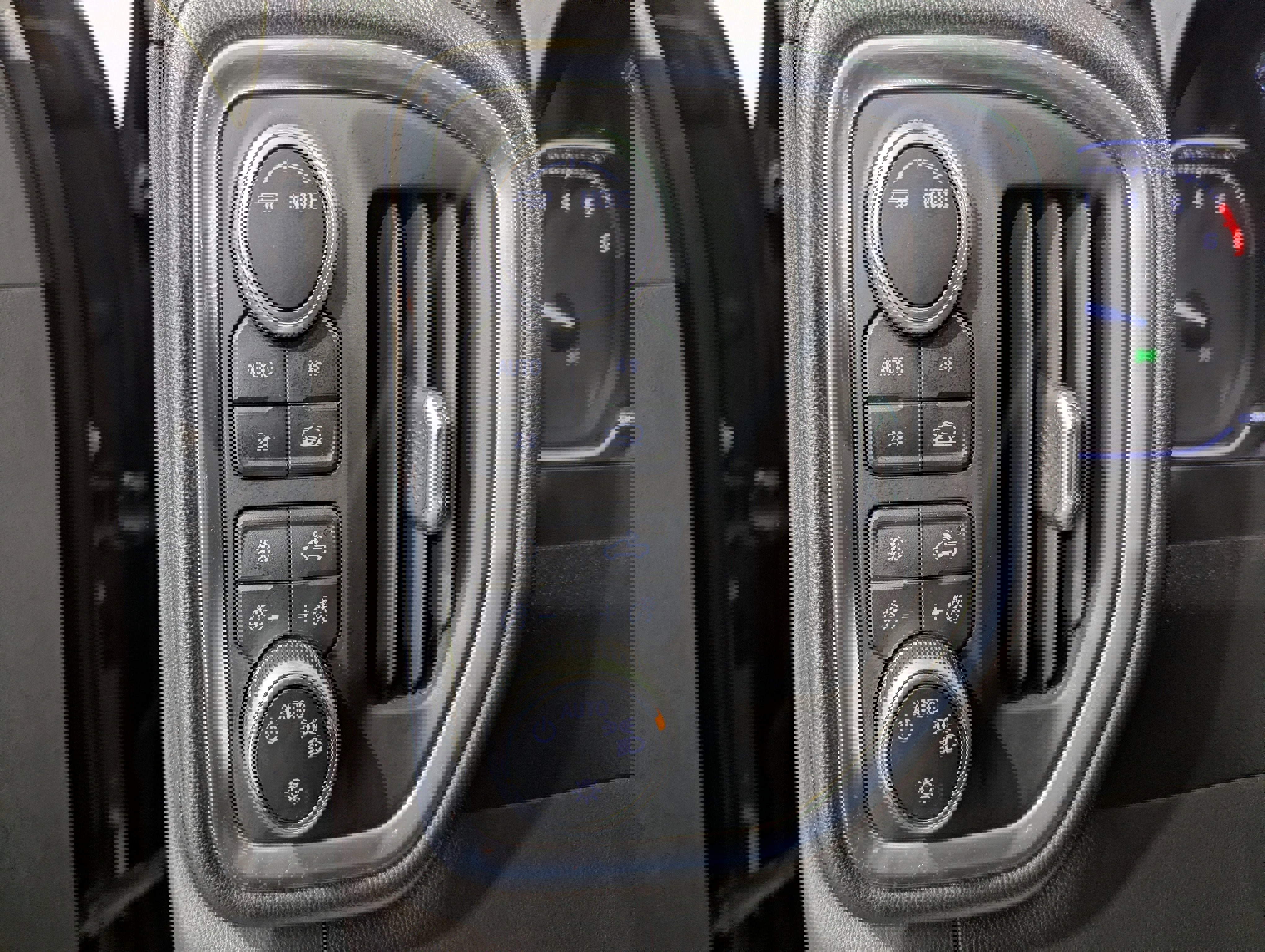 Used 2020 GMC Sierra 1500 Elevation w/ Elevation Value Package image 17