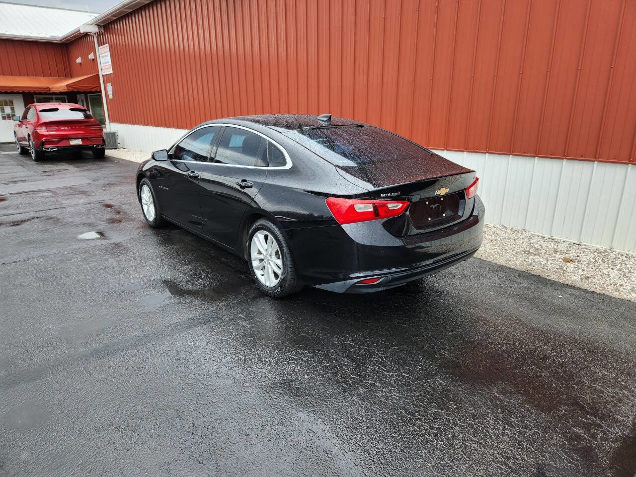 Used 2017 Chevrolet Malibu LT w/ Driver Confidence Package image 3