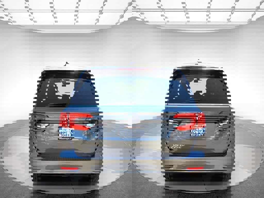 Certified 2023 Honda Odyssey EX-L image 3