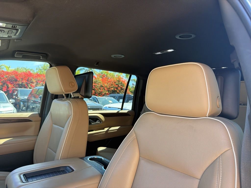 Used 2021 Chevrolet Suburban Premier image 9