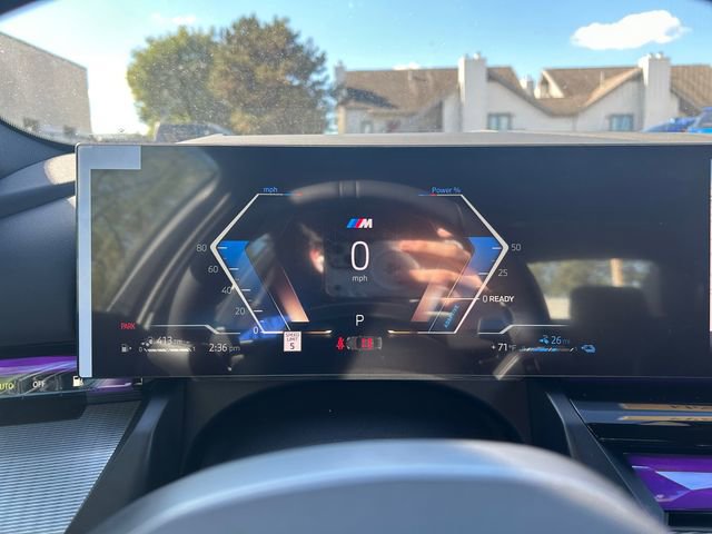 New 2026 BMW 550e xDrive w/ Executive Package image 18