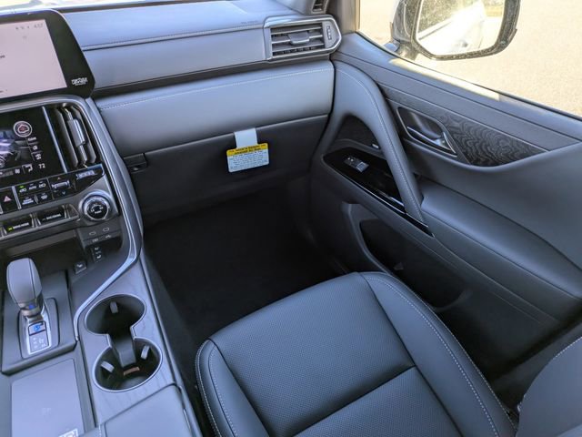 New 2026 Lexus LX 700h Luxury image 18