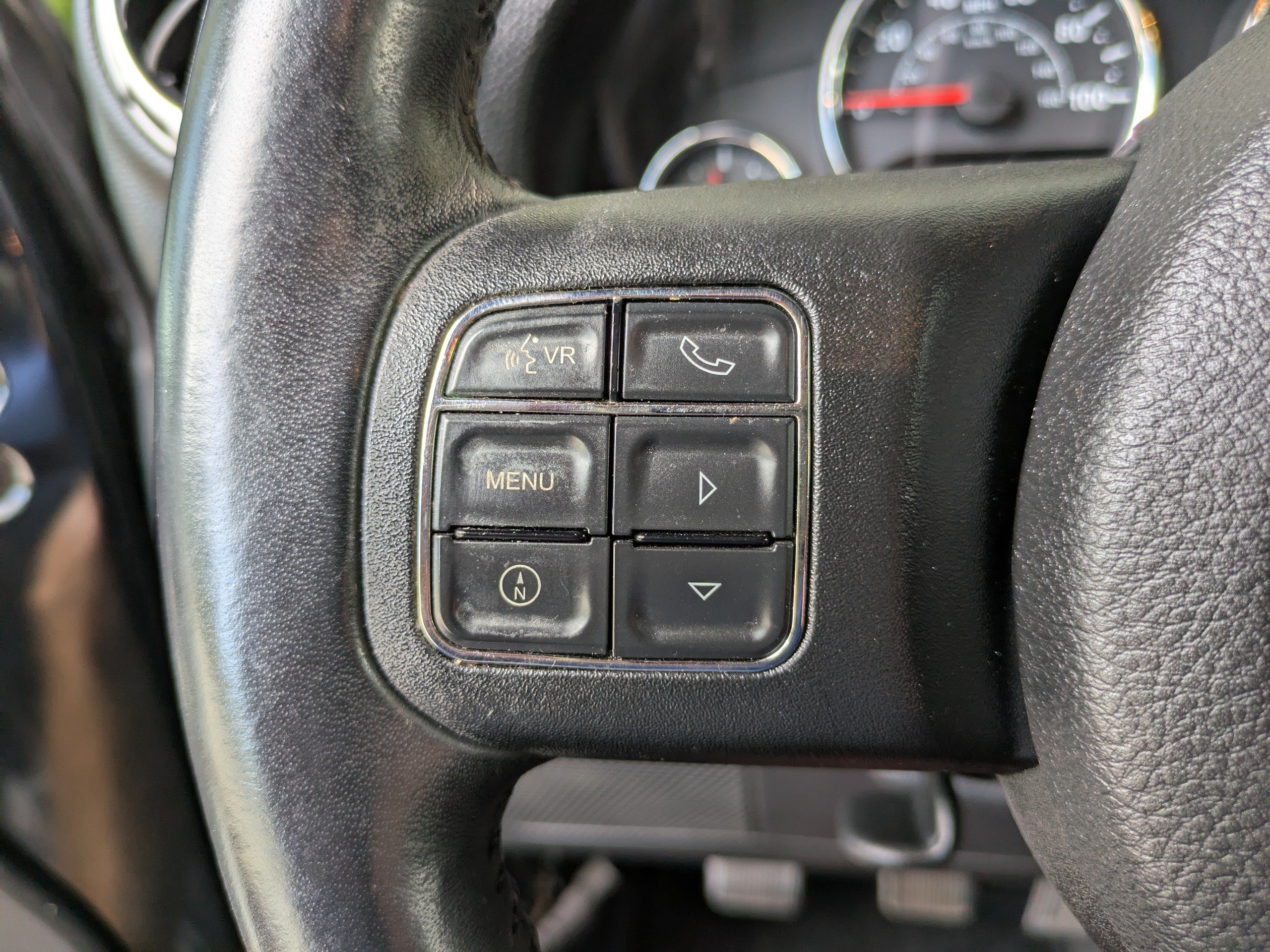 Used 2014 Jeep Wrangler Sahara w/ Connectivity Group AWD/4WD image 19