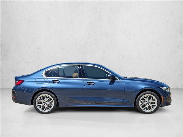 Used 2025 BMW 330i xDrive Sedan w/ Premium Package AWD/4WD image 4