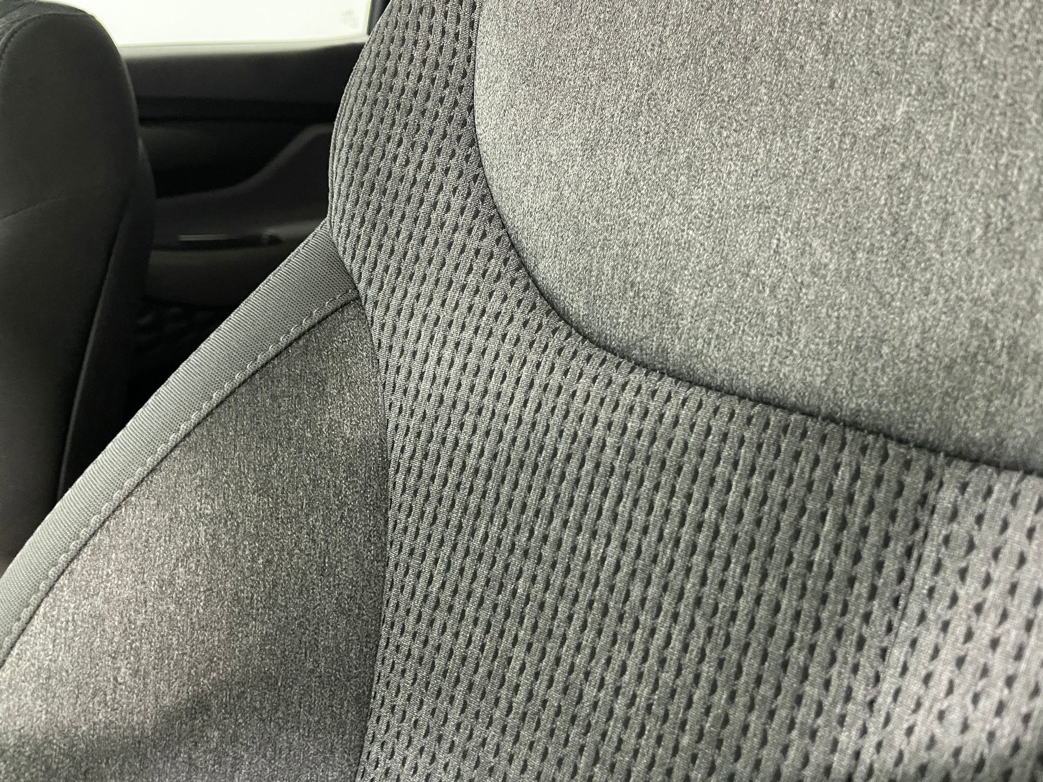 Used 2020 Hyundai Santa Fe SE image 16