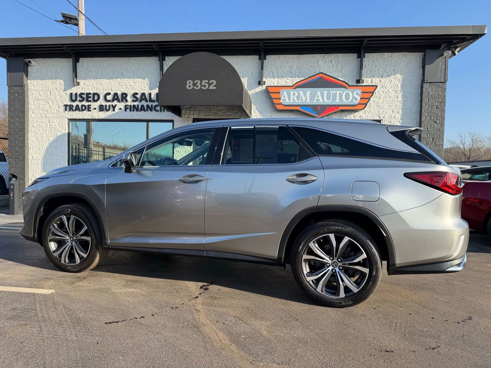 Used 2020 Lexus RX 350L Premium w/ Premium Package image 6
