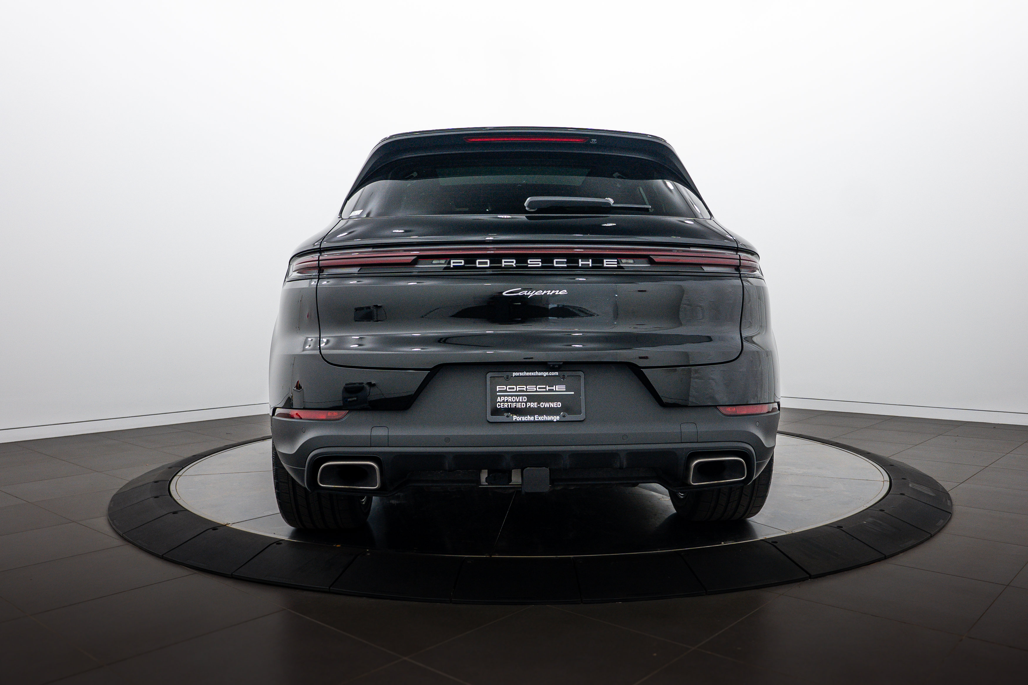 Certified 2026 Porsche Cayenne AWD/4WD image 6