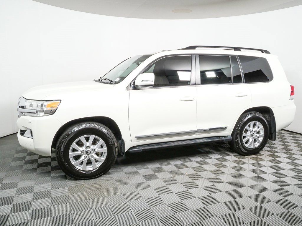 Used 2021 Toyota Land Cruiser video 2