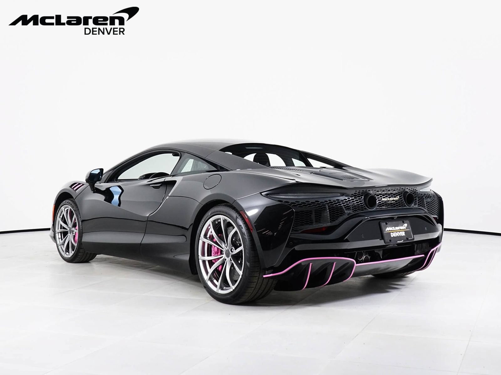 New 2026 McLaren Artura RWD image 3