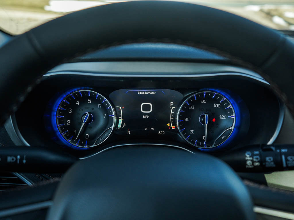 New 2026 Chrysler Pacifica Pinnacle w/ Trailer Tow Group AWD/4WD image 24