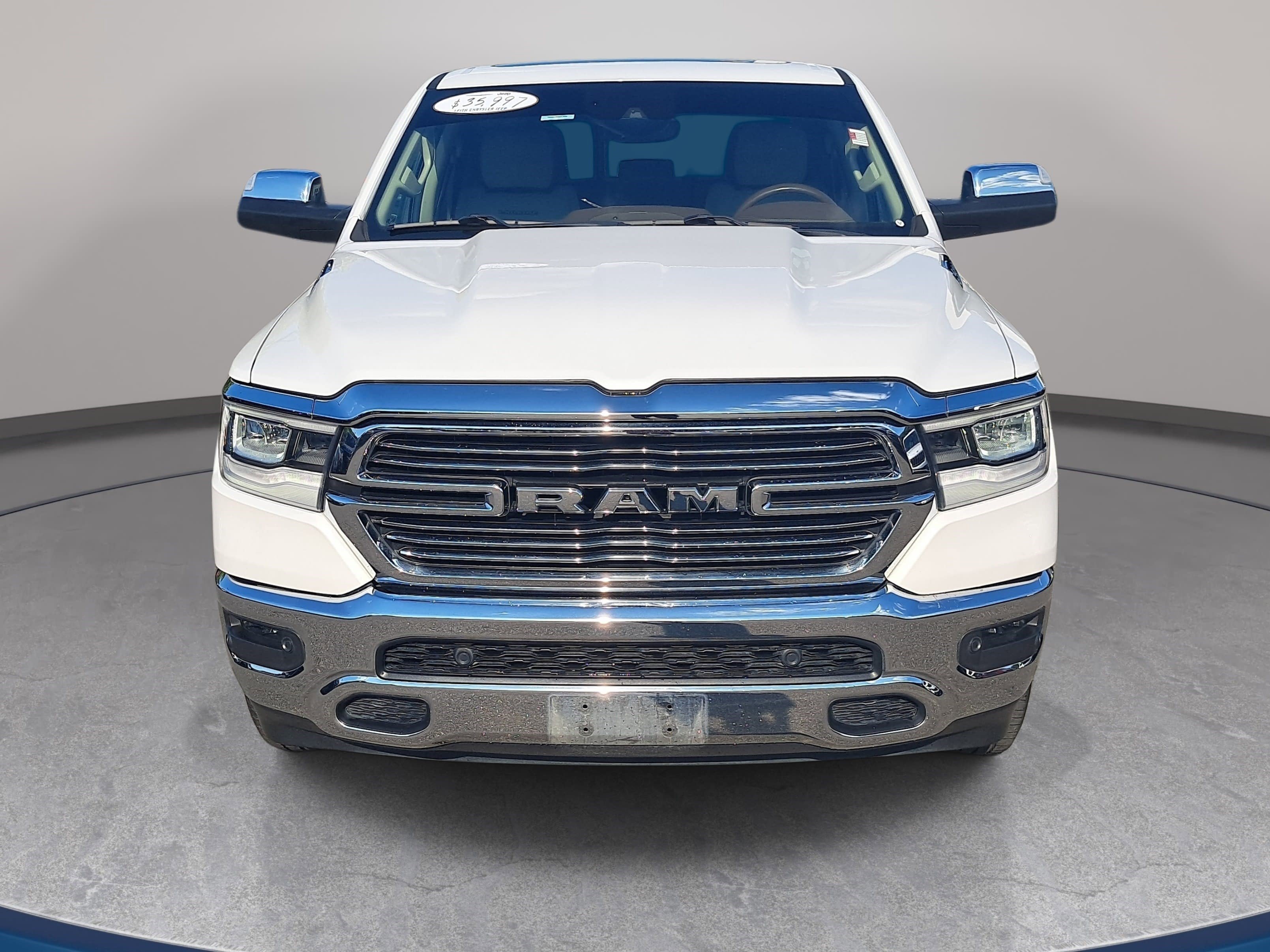 Used 2019 RAM 1500 Laramie AWD/4WD image 2