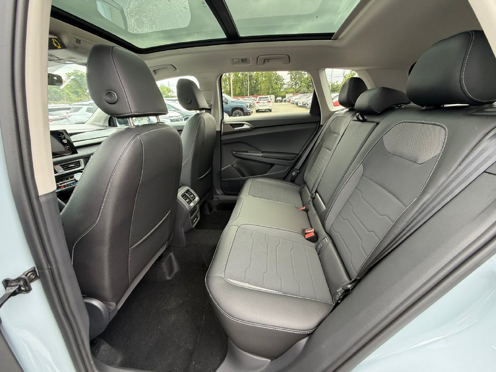 New 2027 Volkswagen Taos SE AWD/4WD image 24