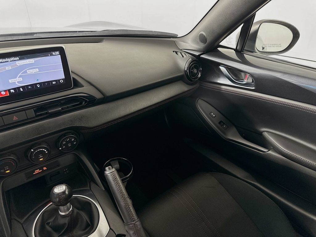 Used 2016 MAZDA MX-5 Miata Club RWD image 22