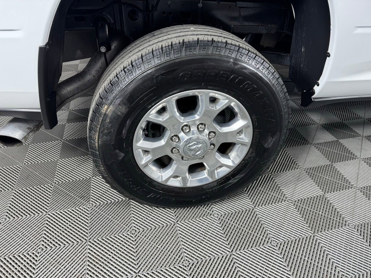 Used 2024 RAM 2500 Laramie image 36