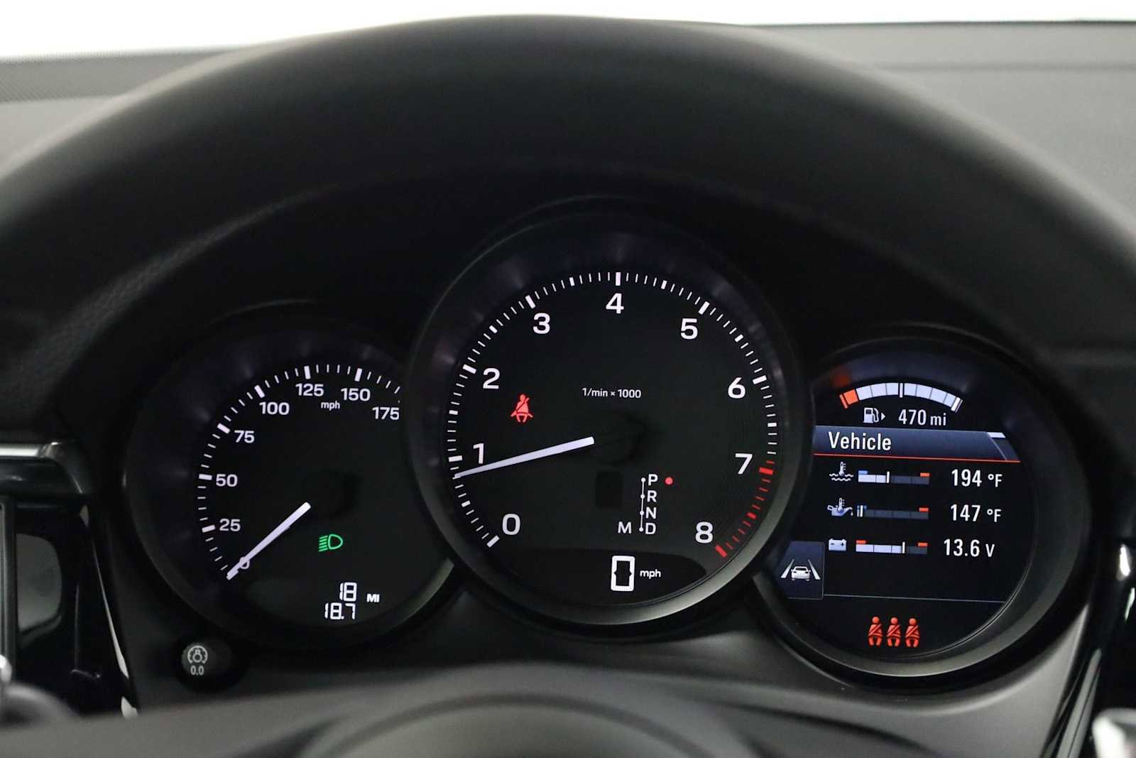 New 2026 Porsche Macan image 25