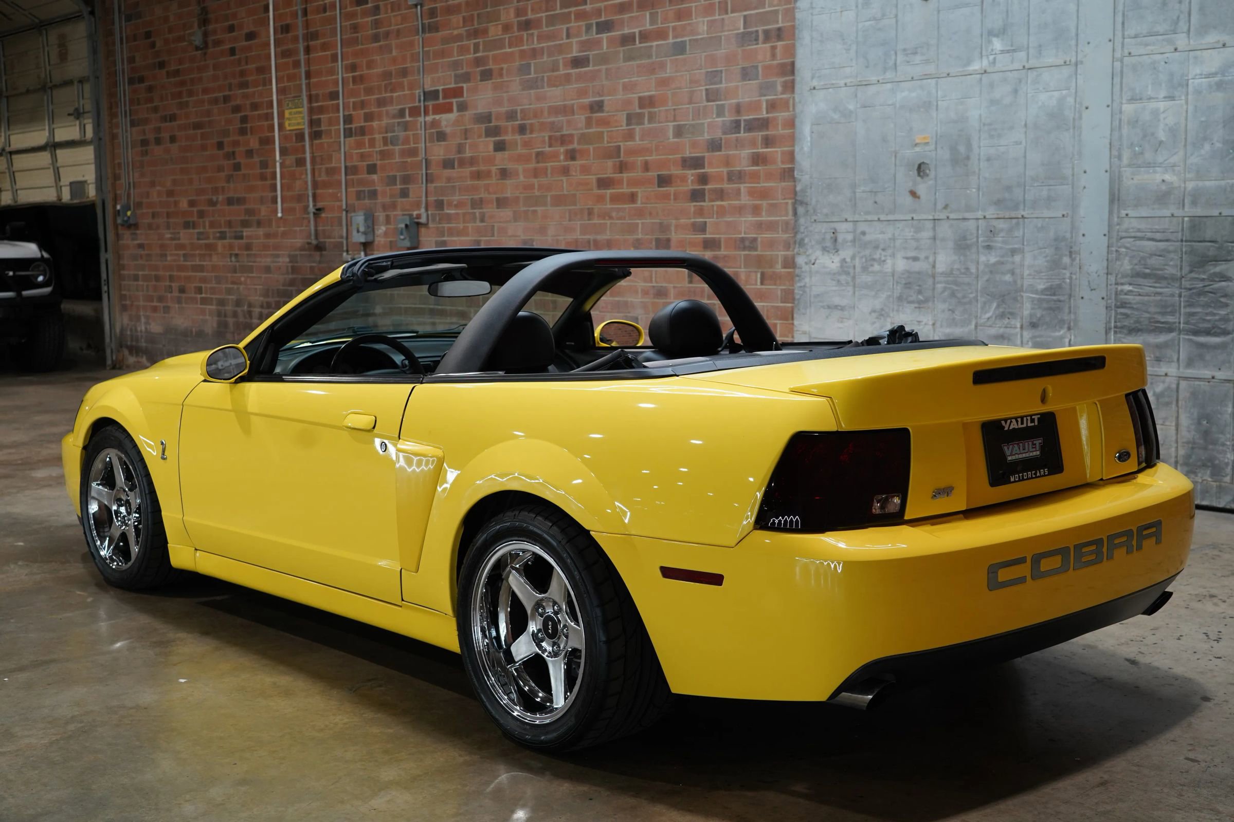 Used 2003 Ford Mustang Cobra image 14
