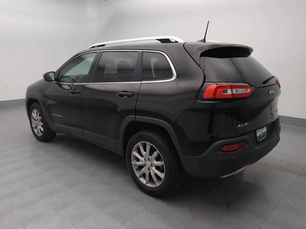 Used 2017 Jeep Cherokee Limited image 3