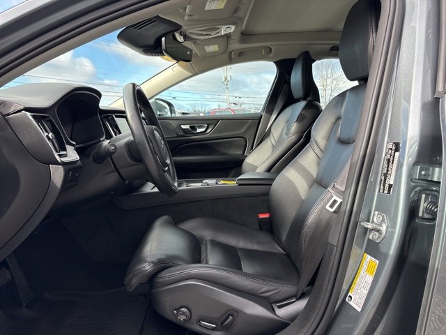 Used 2020 Volvo S60 T6 Inscription w/ Protection Package Premier image 18