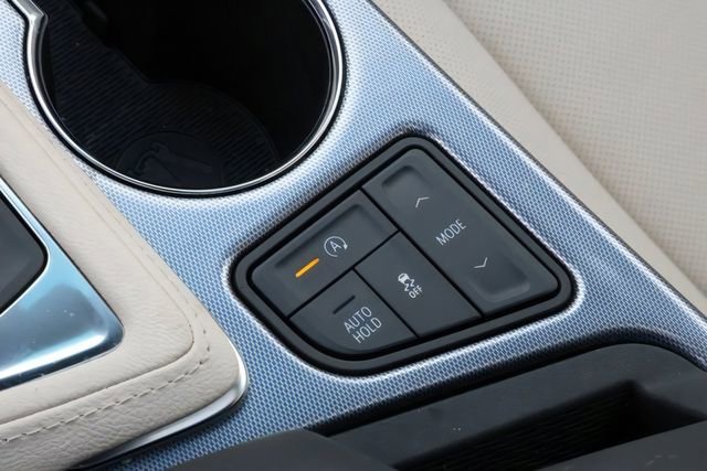 Certified 2025 Cadillac CT4 Premium Luxury AWD/4WD image 19