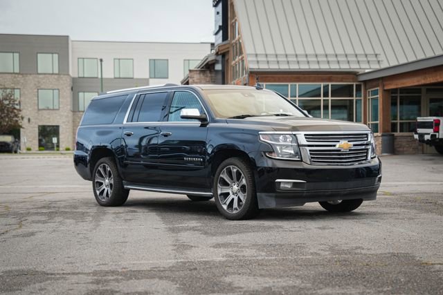 Used 2019 Chevrolet Suburban Premier AWD/4WD image 1