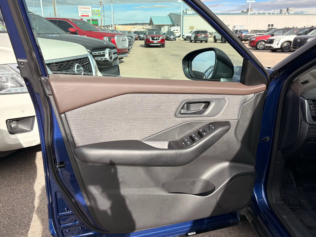 Certified 2023 Nissan Rogue S AWD/4WD image 13