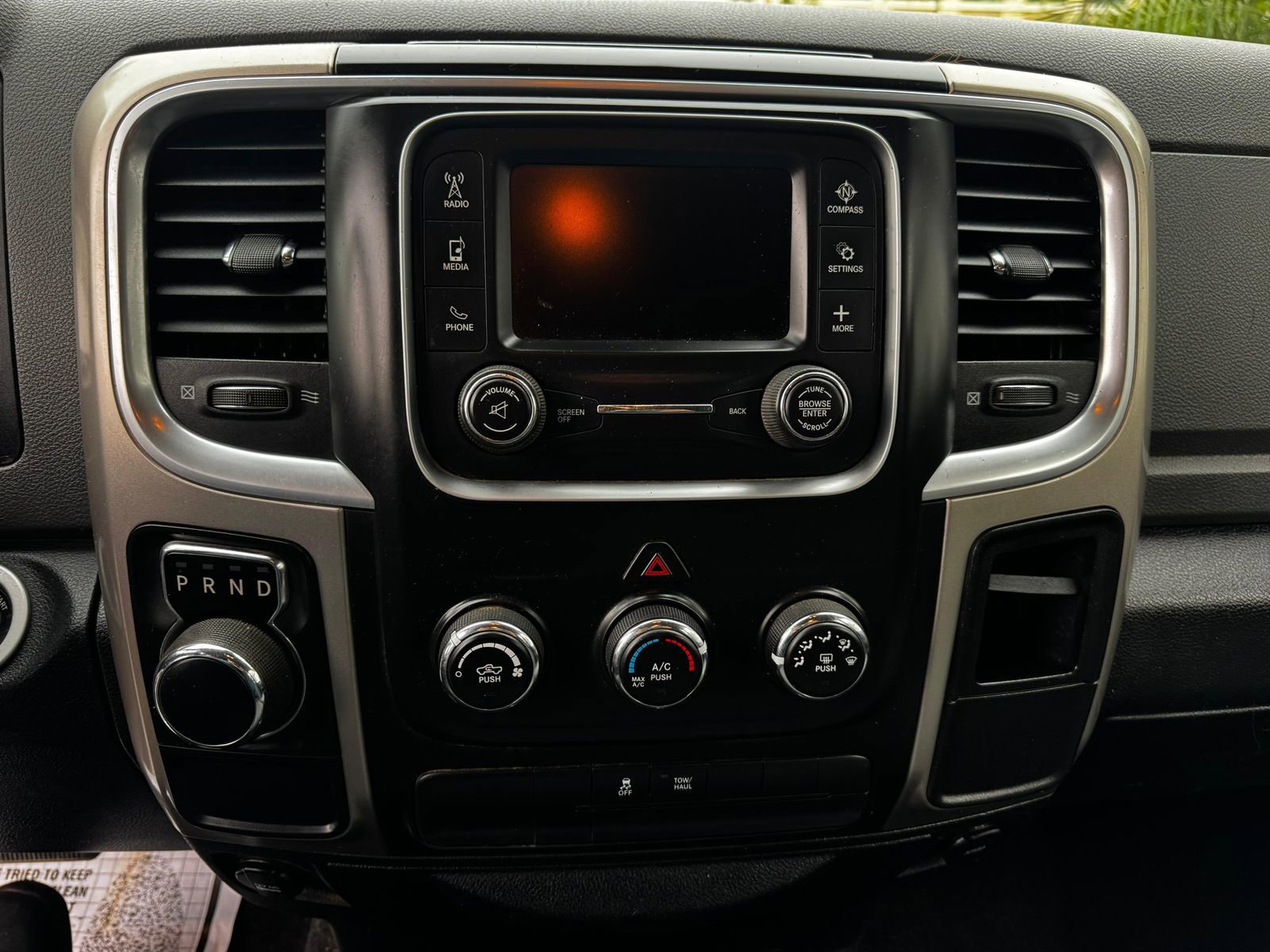Used 2017 RAM 1500 Classic SLT image 17