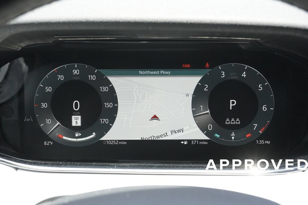 Used 2026 Land Rover Range Rover Evoque Dynamic SE AWD/4WD image 11