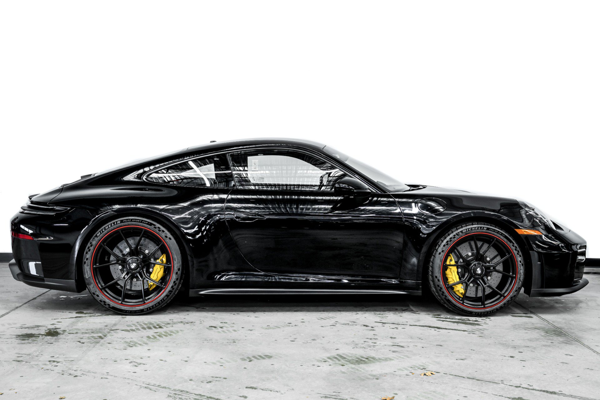 Used 2026 Porsche 911 GT3 RWD image 37
