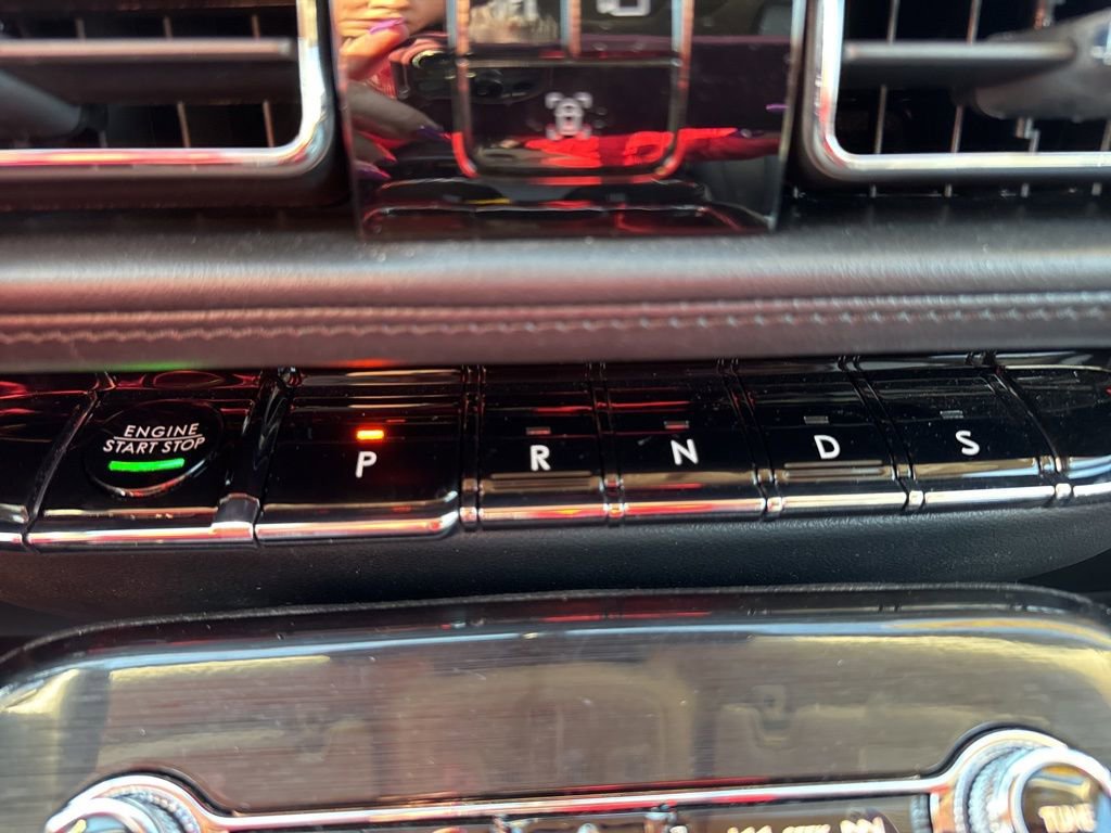 Used 2023 Lincoln Nautilus Reserve w/ Equipment Group 201A image 18