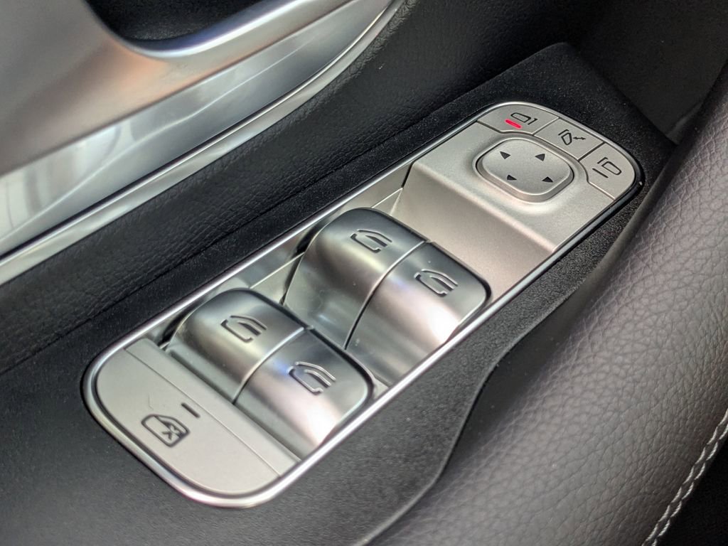 Certified 2026 Mercedes-Benz GLS 450 4MATIC image 12