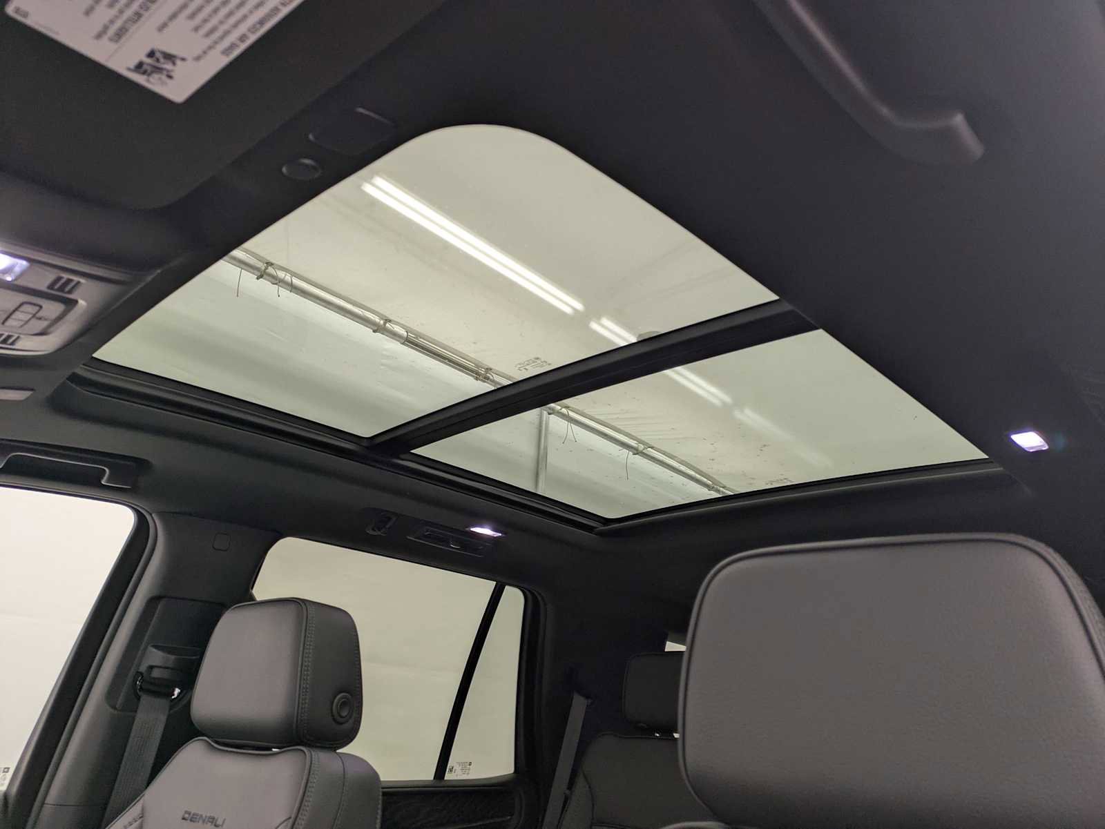 Used 2024 GMC Yukon Denali w/ Max Trailering Package image 21