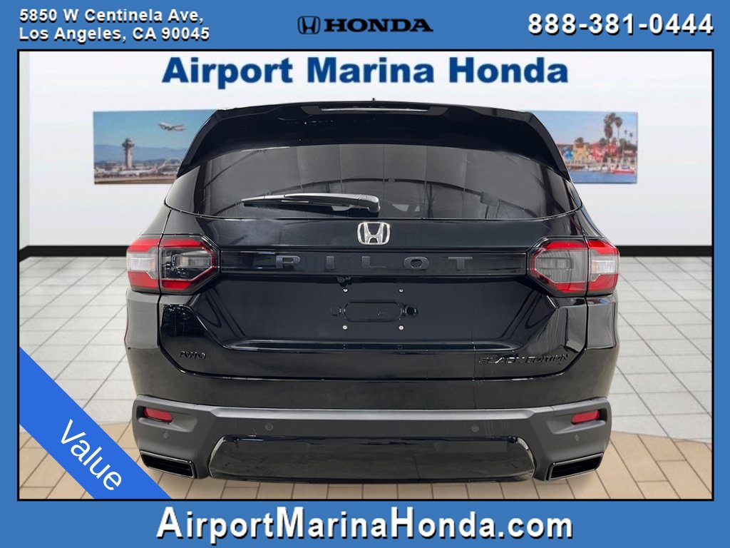 Used 2026 Honda Pilot Black Edition image 4