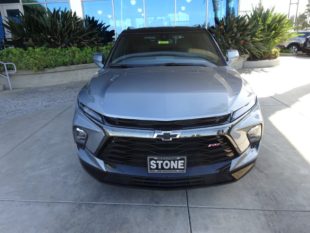 Certified 2025 Chevrolet Blazer RS w/ Enhanced Convenience Package AWD/4WD image 2