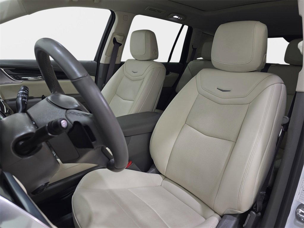 Used 2024 Cadillac XT6 Premium Luxury image 18