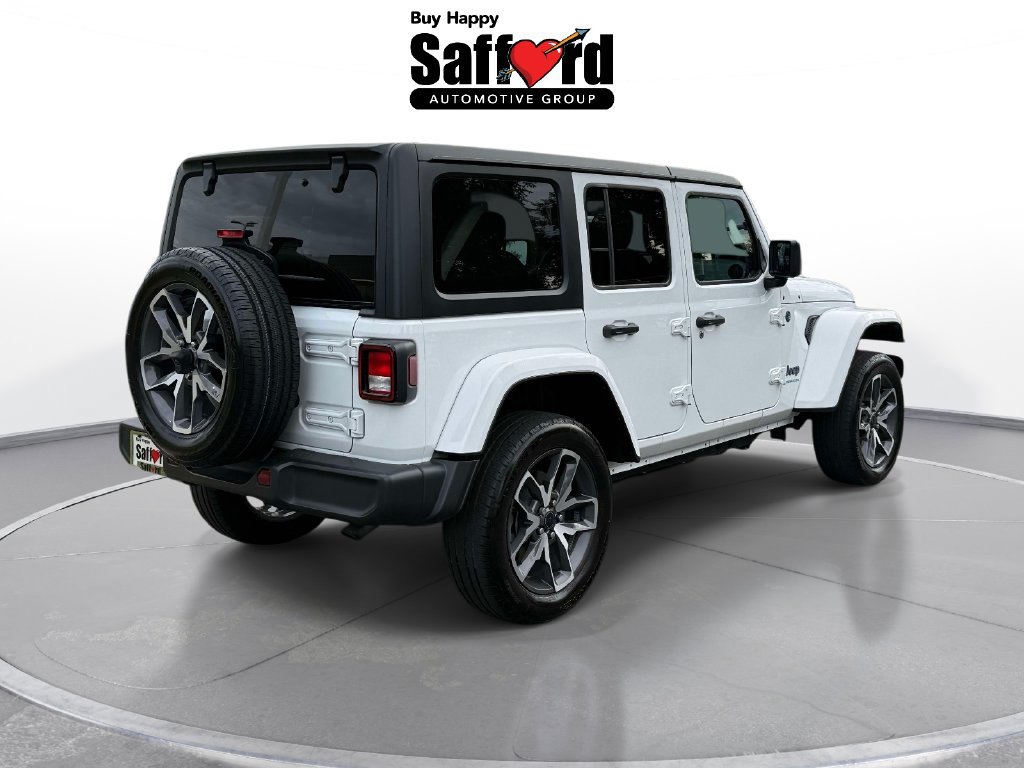 Used 2024 Jeep Wrangler Unlimited w/ Convenience Group AWD/4WD image 10