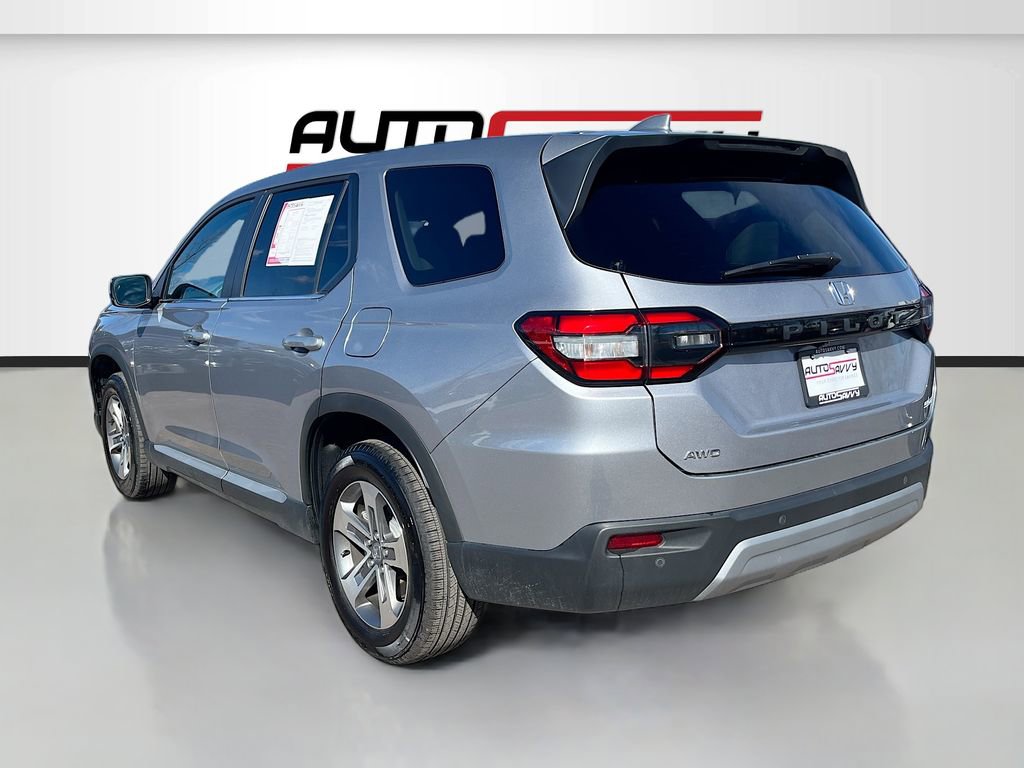 Used 2025 Honda Pilot EX-L image 5