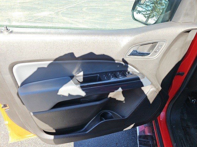 Used 2016 Chevrolet Colorado Z71 image 20