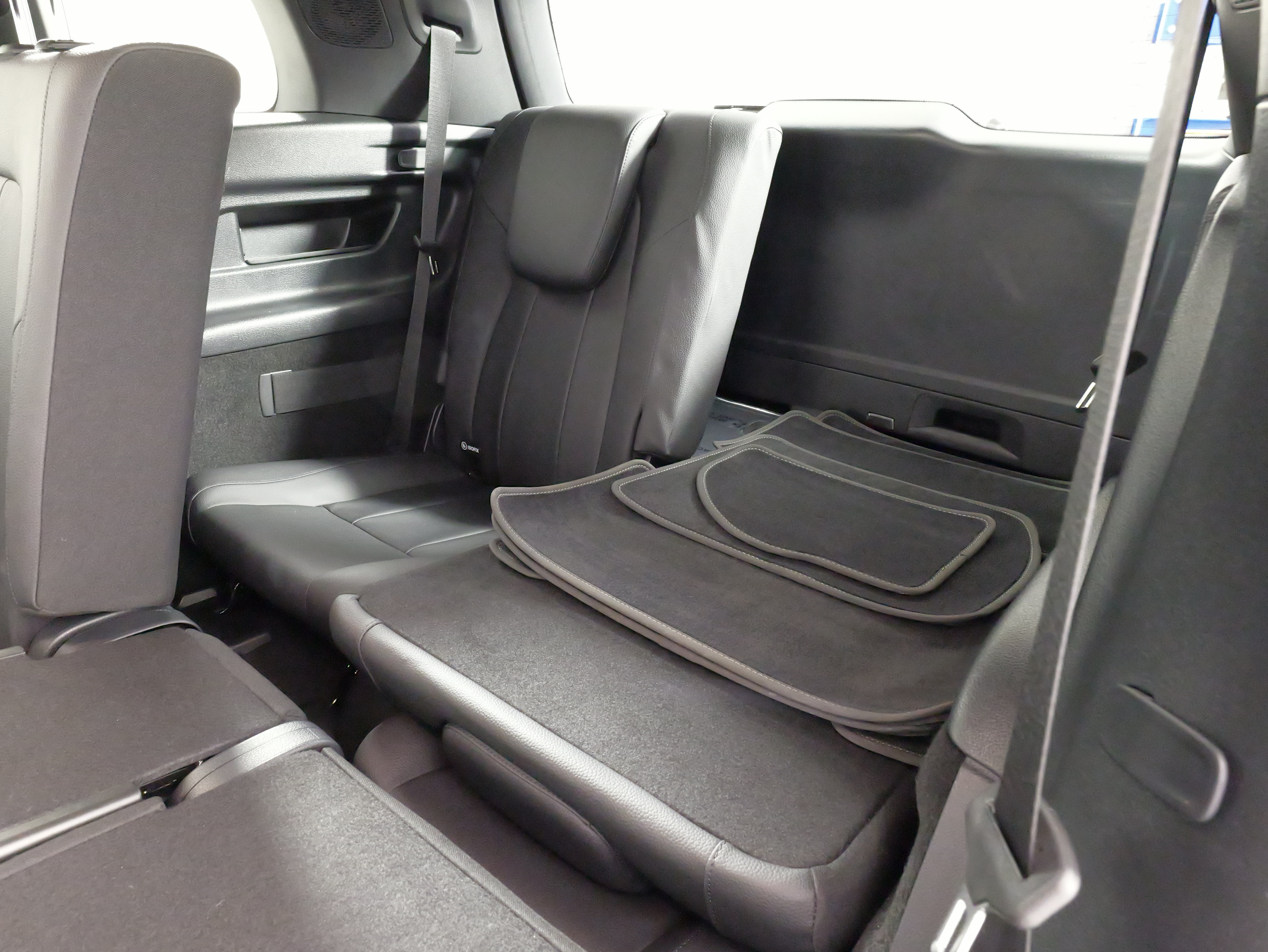 Used 2022 Mercedes-Benz GLB 250 4MATIC image 36