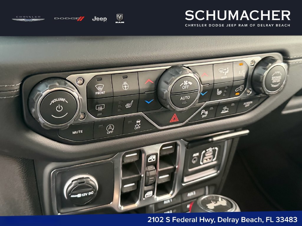 New 2027 Jeep Wrangler Unlimited Sahara AWD/4WD image 19