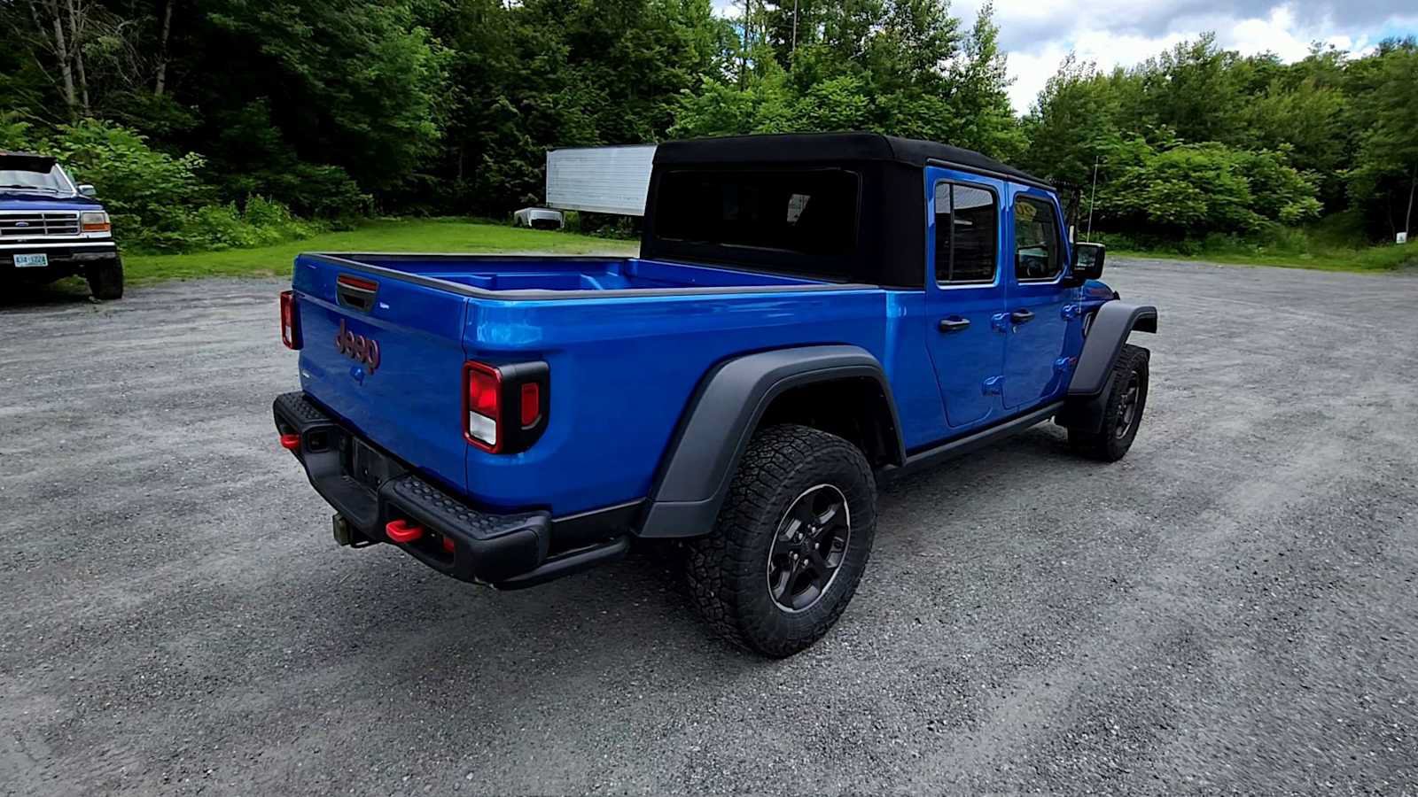 Used 2023 Jeep Gladiator Rubicon w/ Cold Weather Group AWD/4WD image 8