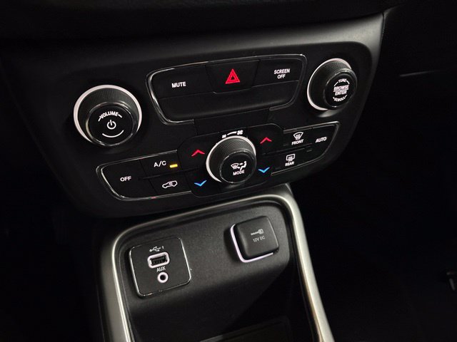 Used 2021 Jeep Compass Latitude w/ Convenience Group FWD image 43