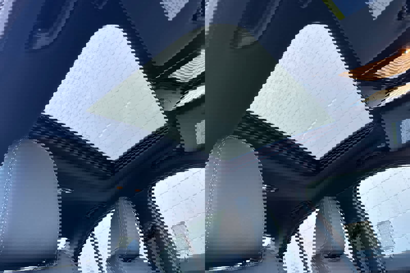 Used 2025 BMW 330i Sedan image 17