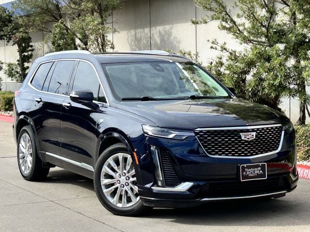 Used 2022 Cadillac XT6 Premium Luxury w/ Technology Package image 2