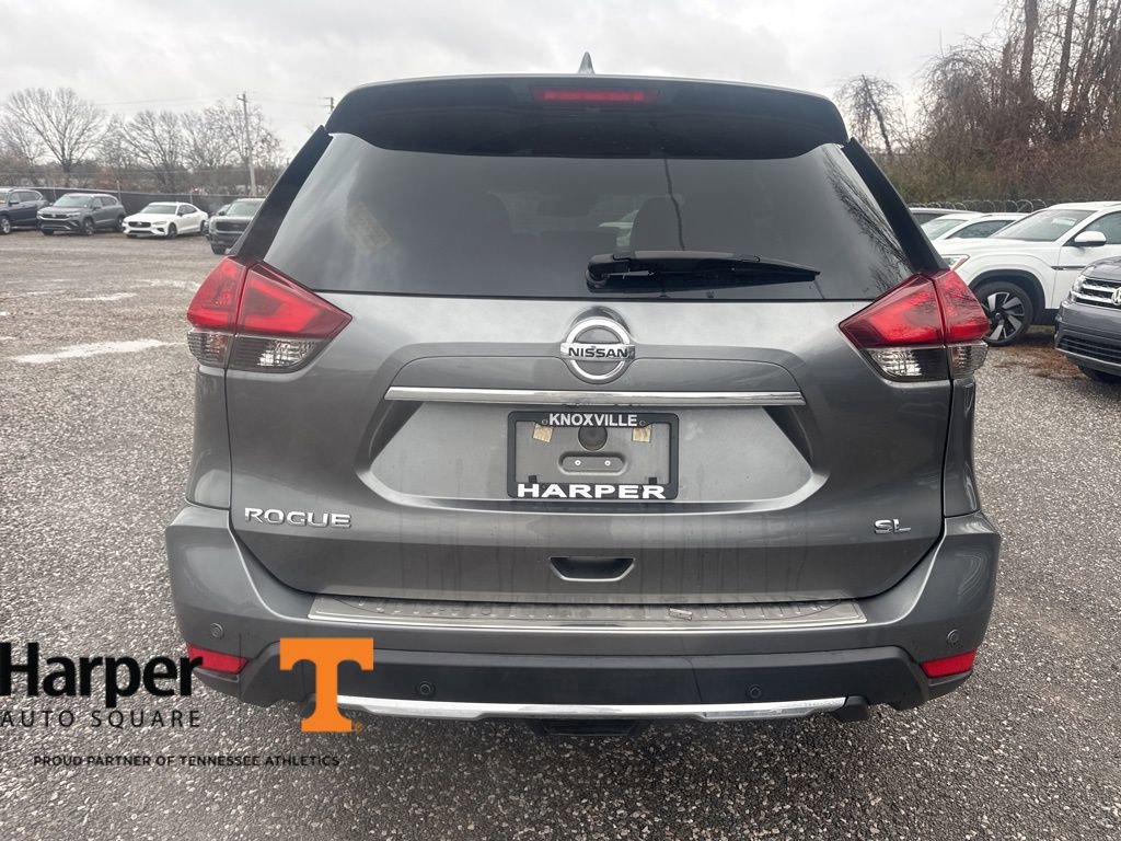 Used 2019 Nissan Rogue SL w/ Premium Package image 4