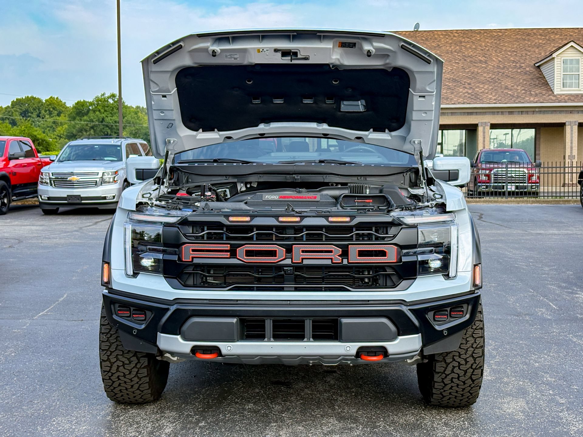 Used 2025 Ford F150 Raptor AWD/4WD image 37