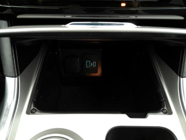 Used 2024 Ford Explorer Limited image 47